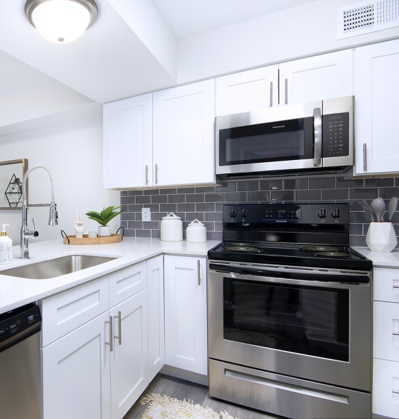 Stephenson House Apartments in Madison Heights, MI